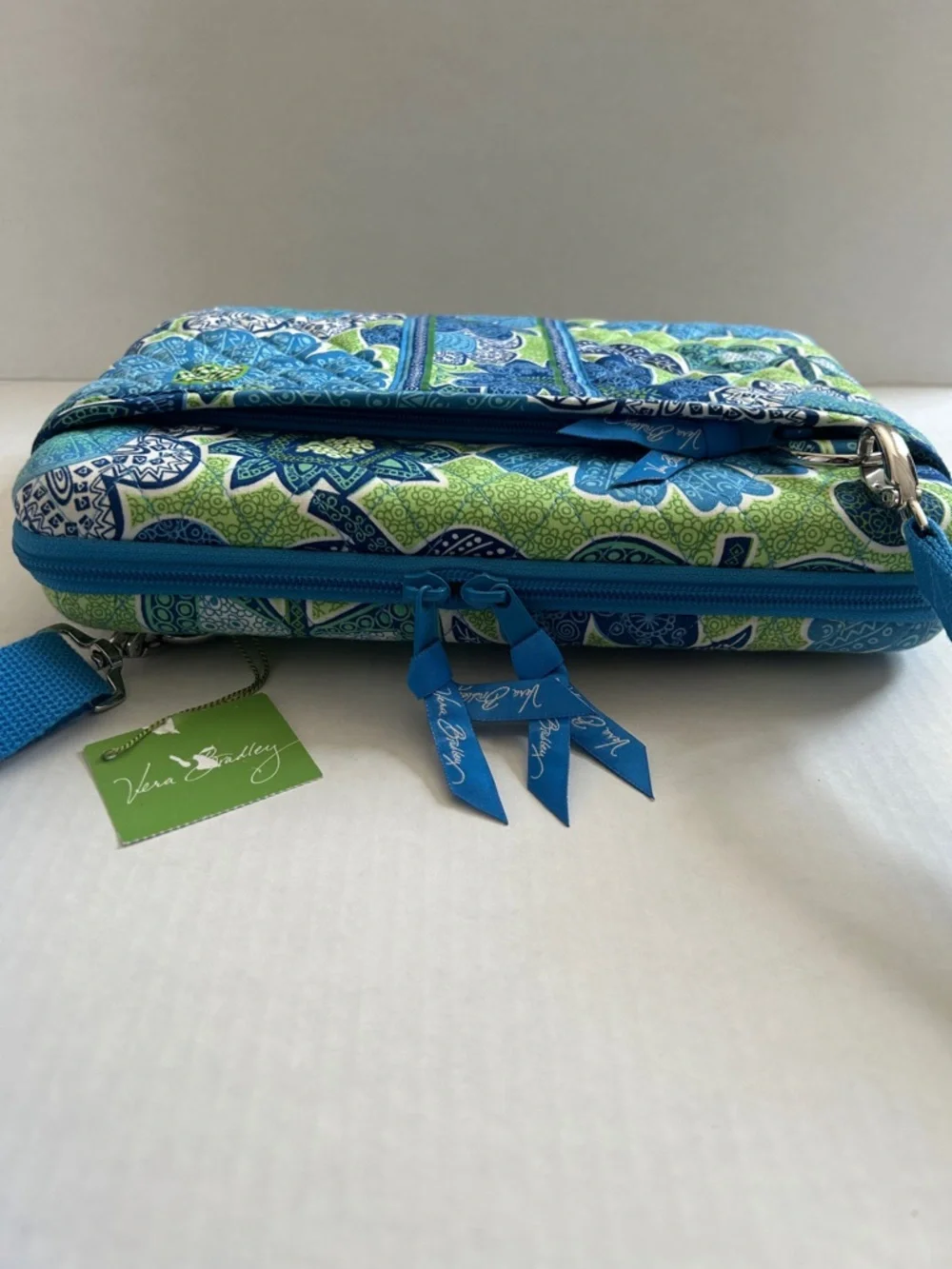 NWT Vera Bradley Mini Laptop Case in Doodle Daisy